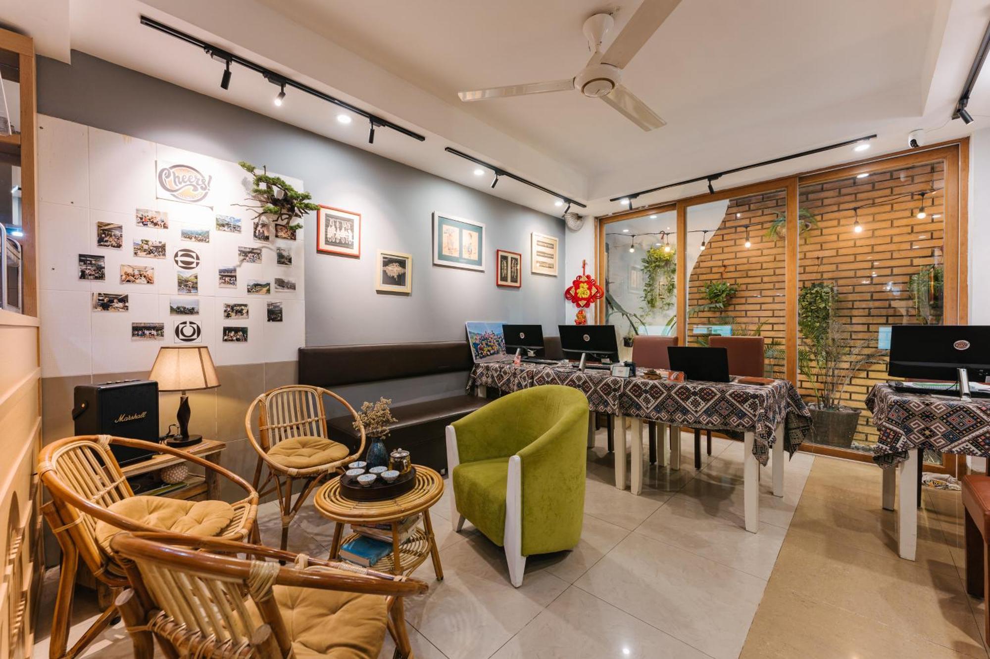 Cheers Hostel Hanoi Exterior photo