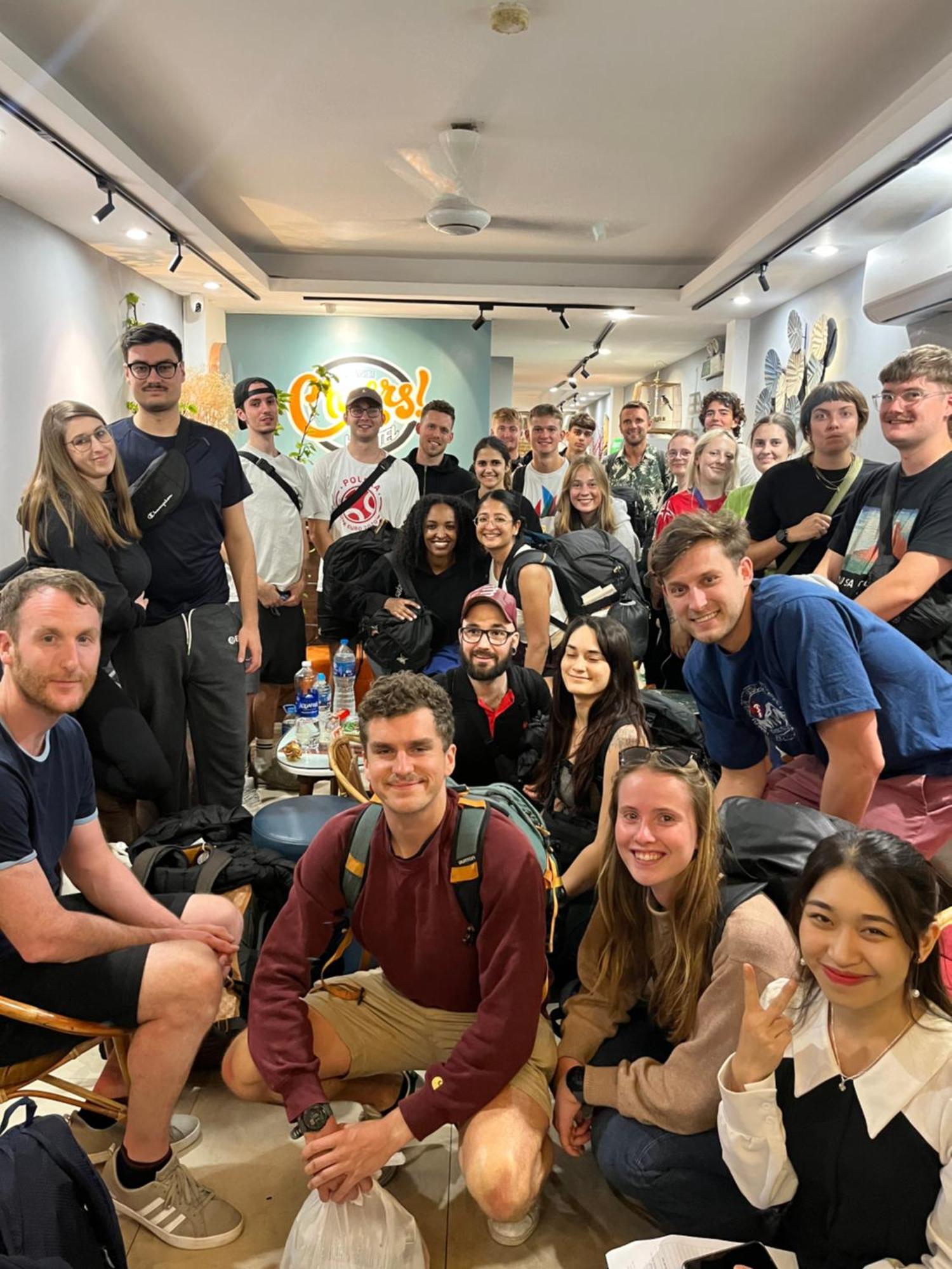 Cheers Hostel Hanoi Exterior photo